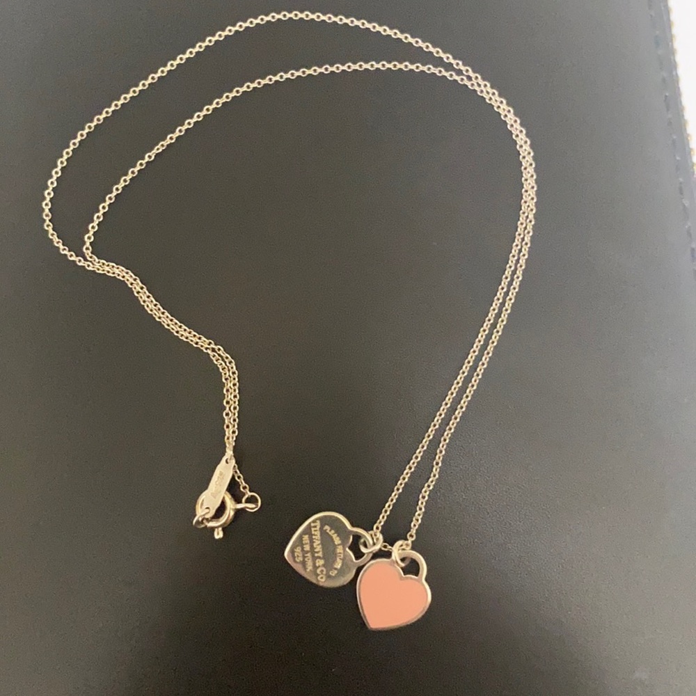 Tiffany pink double heart tag pendant, mini.